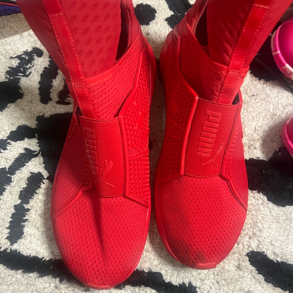 Fenty pumas